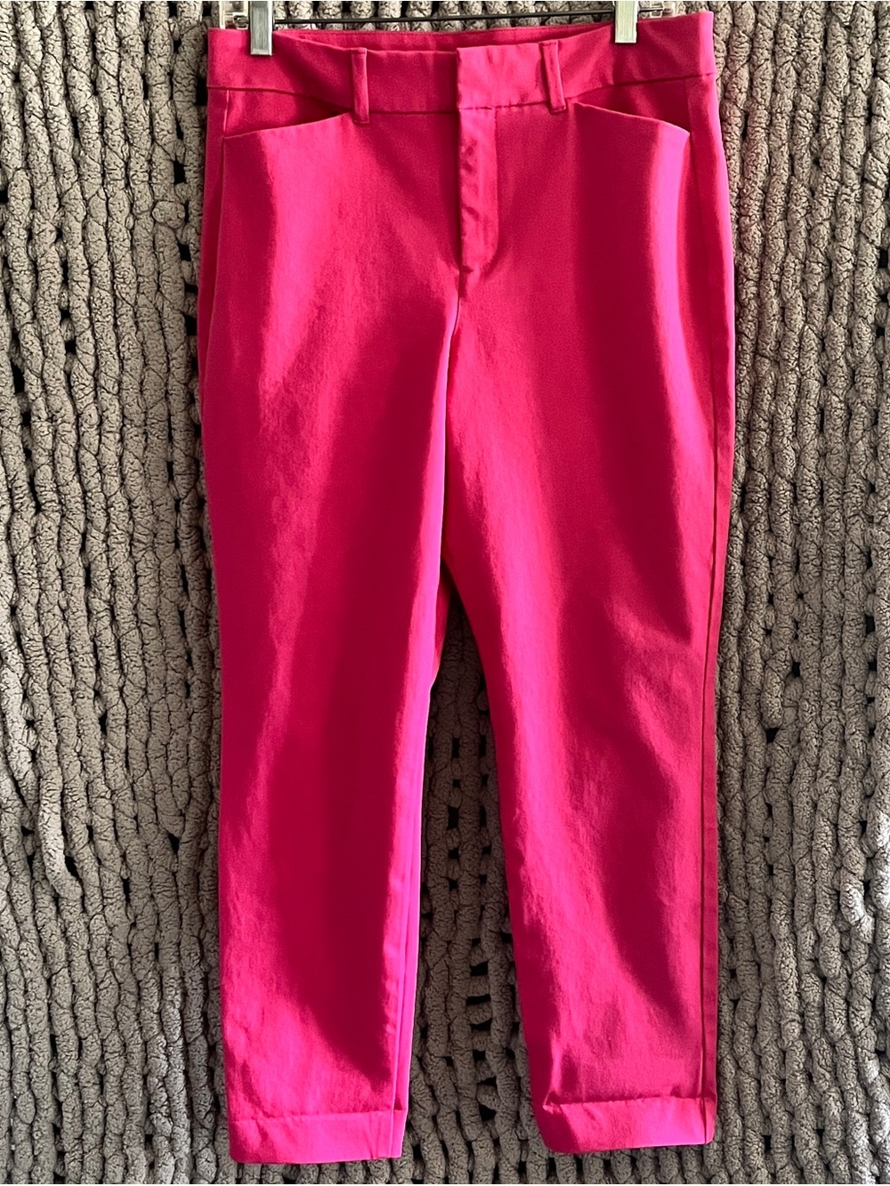 Hot Pink Old Navy Ankle length Pants - Size Medium (10)